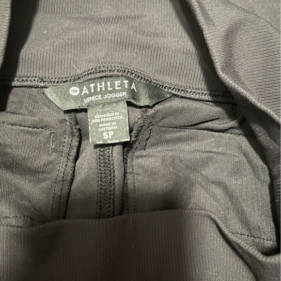 Athleta Venice High Rise Jogger
Size S - Picture 2 of 6
